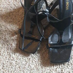 Fashion Nova Glossy Black Heels